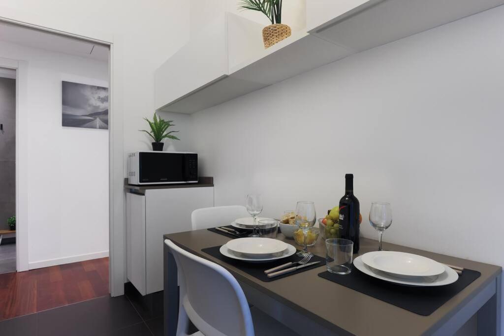 Comfort Suite Milano Centrale With Fast Wifi And Free Netflix Ngoại thất bức ảnh